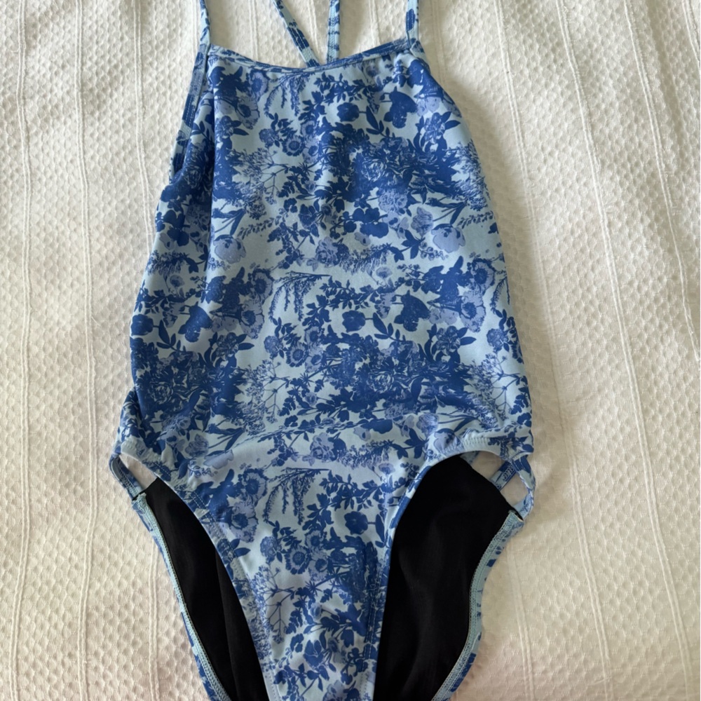 blue floral jolyn suit size 26